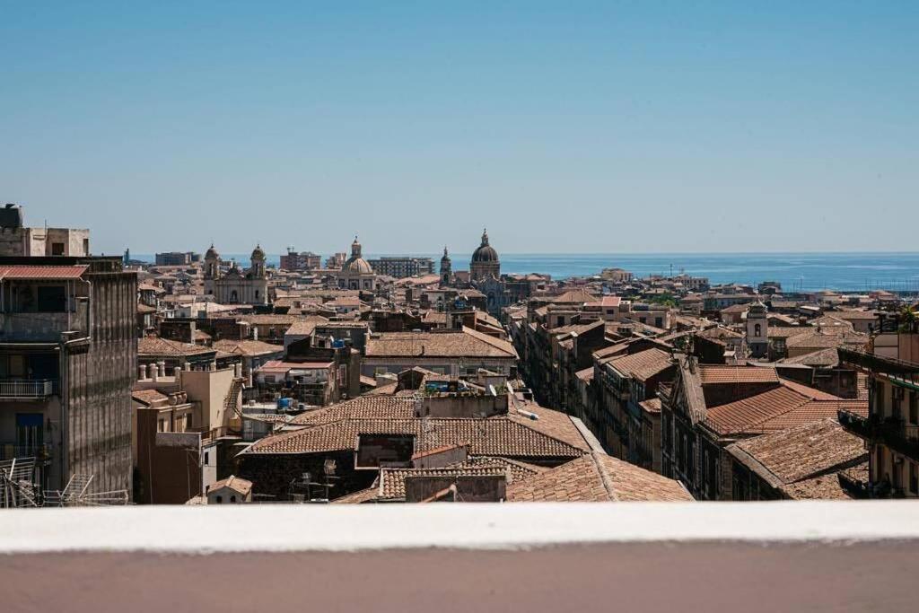 Attico In Pieno Centro Storico Di Catania 아파트 외부 사진